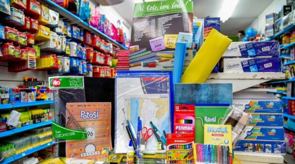 La canasta escolar 2023 llega con una suba de casi el&nbsp;200%