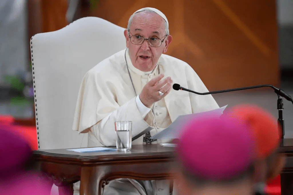 Papa Francisco: “La homosexualidad no es un delito, sí un&nbsp;pecado”