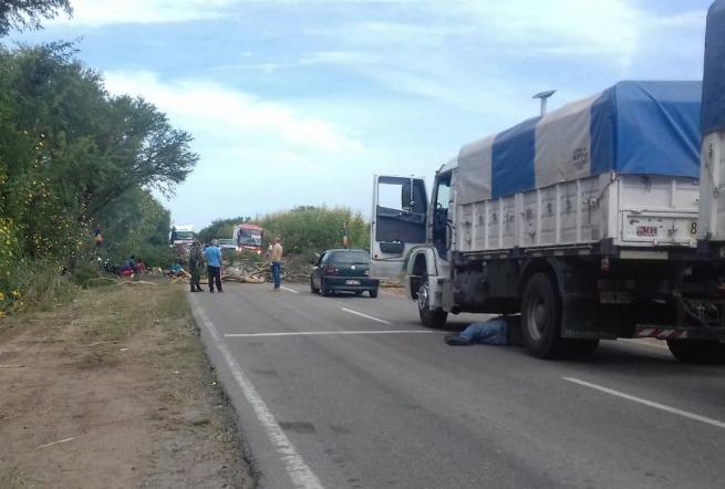 Salta piquetera: «originarios» exigen un peaje para pasar por caminos&nbsp;alternativos
