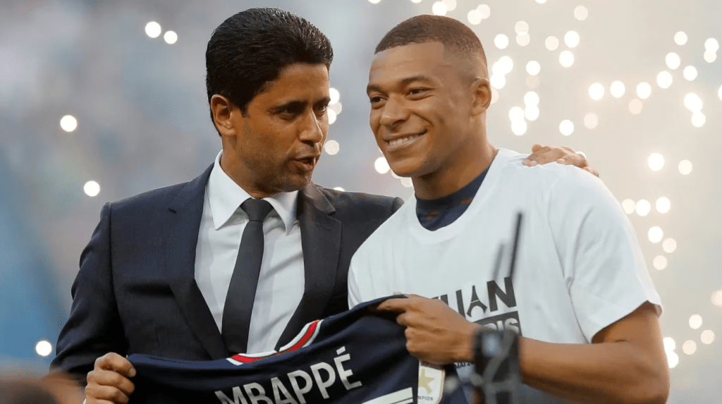 El presidente del PSG metió presión para que Kylian Mbappé le gane a Messi el Balón de&nbsp;Oro