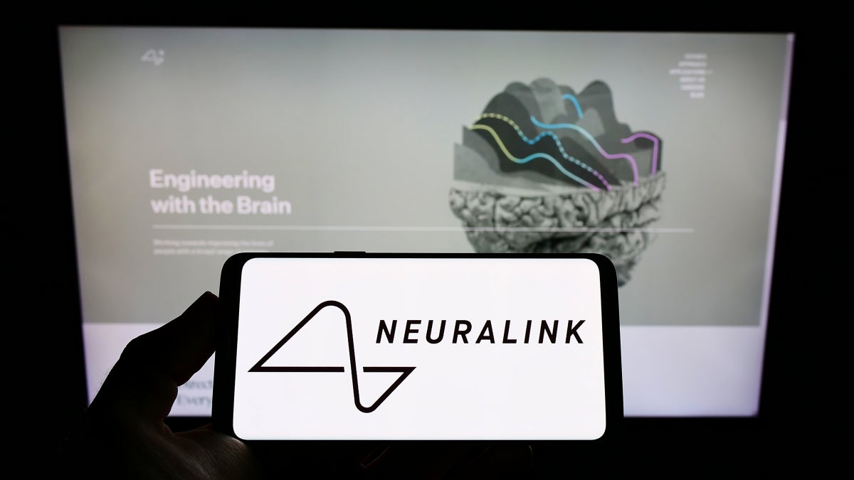 Elon Musk Abre la Convocatoria para Ensayos de Implantes Cerebrales de Neuralink