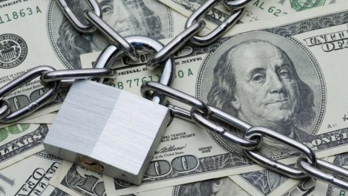 Argentina endurece el cepo sobre el dolar para controlar más el MEP y&nbsp;CCL