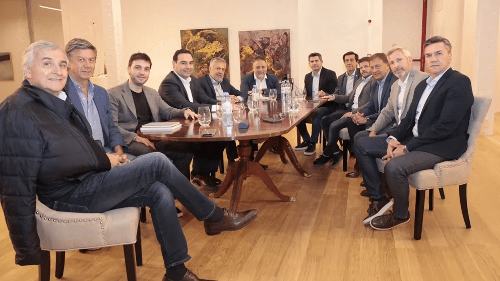 Los 10 gobernadores de JxC que liderarán un nuevo espacio opositor y rechazan la postura&nbsp;Macri-Bullrich