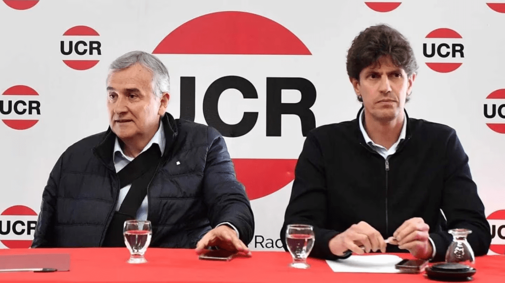 La UCR se desmarca de JxC y  rechaza a Massa: «No apoyaremos a ninguno de los candidatos en el&nbsp;balotaje»