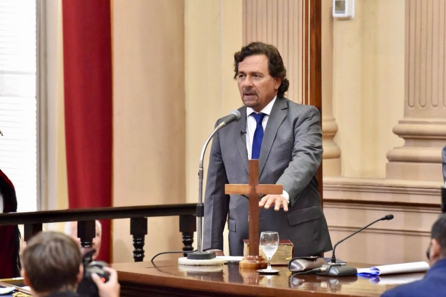 Gustavo Sáenz renueva su compromiso con Salta en su segundo mandato