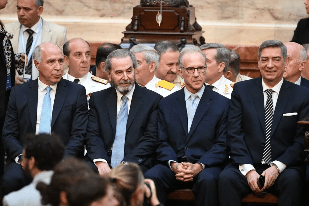 El Gobierno busca revertir medida cautelar de la CGT ante la Corte Suprema: La Reforma laboral sigue en pausa por el fallo&nbsp;judicial