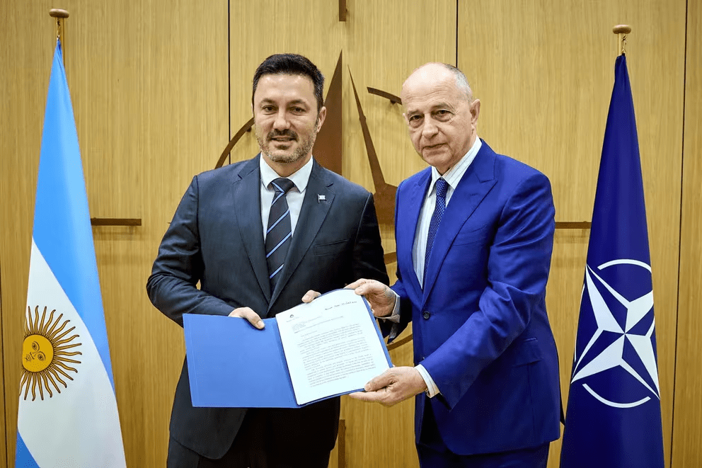 Argentina busca ser ‘socio global’ de la OTAN: Petri lidera misión diplomática en&nbsp;Belgica