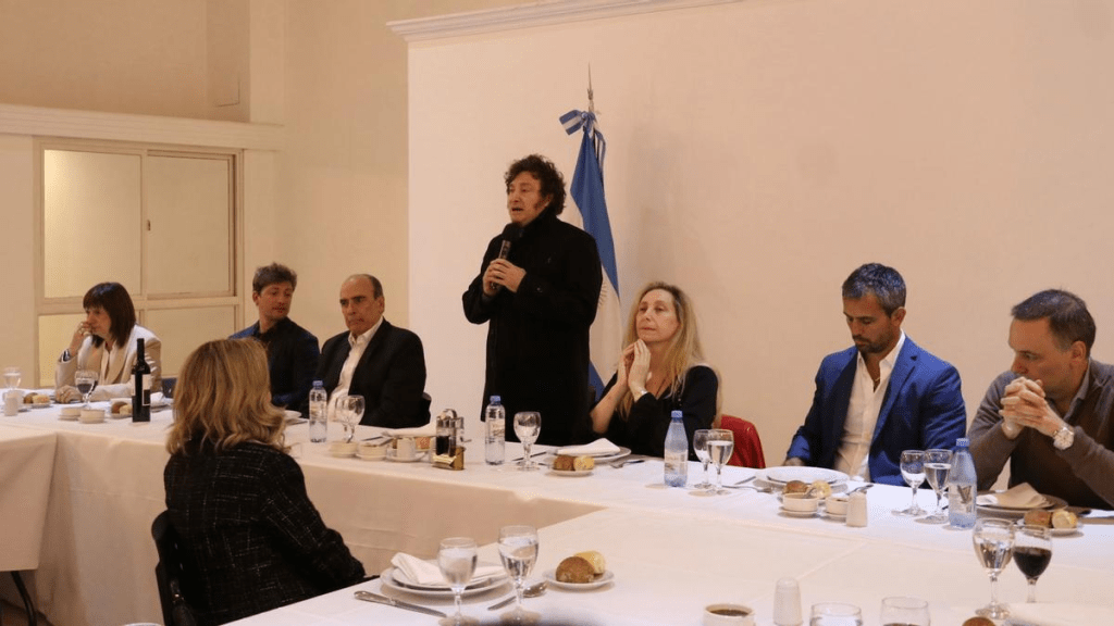 Gobernadores de Salta, Catamarca, Tucumán y Misiones, en reunión clave con Milei en&nbsp;Olivos