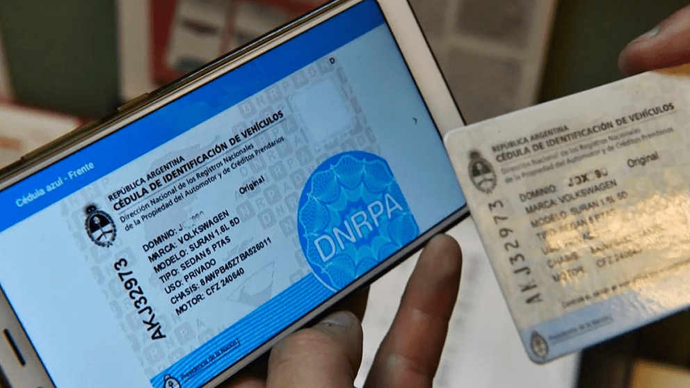 Adiós a la cédula azul: el Gobierno lanza el sistema digital para autorizar&nbsp;conductores