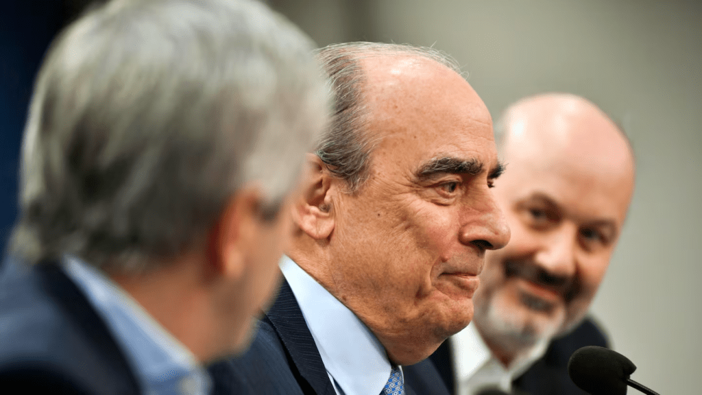 Los ministerios deberan informar sobre sus contrataciones cada 3&nbsp;meses