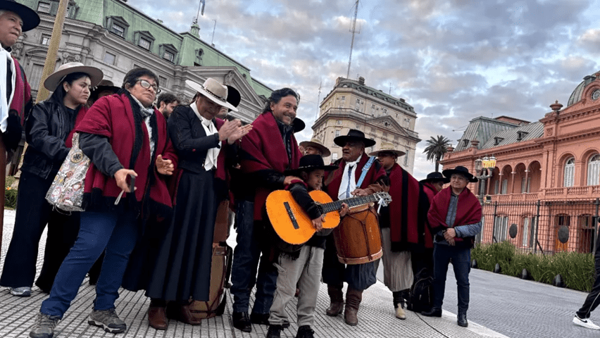 Sáenz reclamó ante Casa Rosada las obras pendientes para Salta: “Vengo a cumplir con lo que le prometí a los&nbsp;salteños”