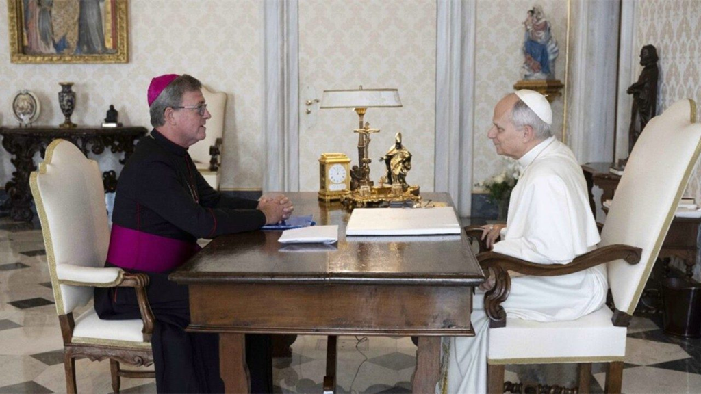 El Papa León XIV recibió al arzobispo de Buenos Aires en el Vaticano ...