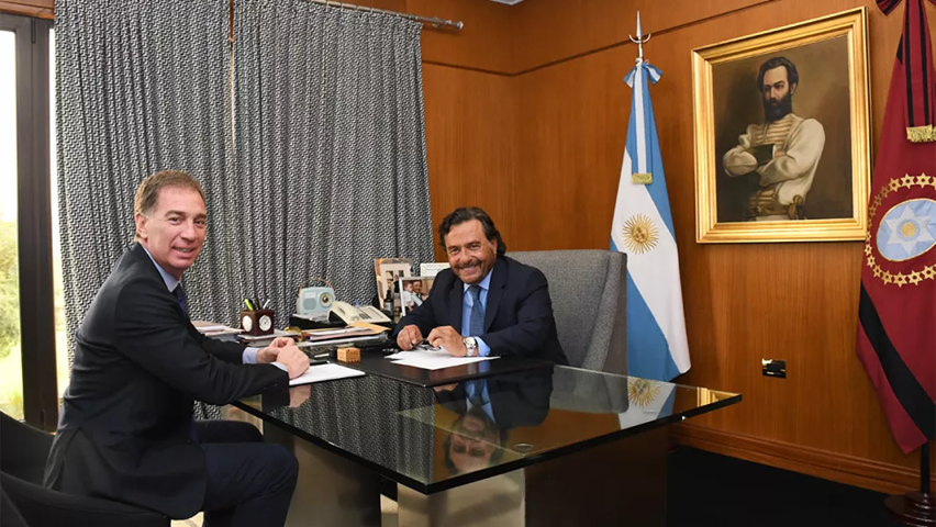 Sáenz reclamó a Nación mayor previsibilidad en los fondos para obras y analizó la reforma laboral con Santilli