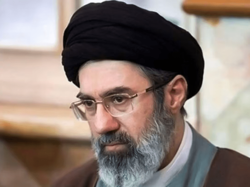 El nuevo líder de Irán promete “venganza” contra sus enemigos y busca contener divisiones dentro del&nbsp;régimen