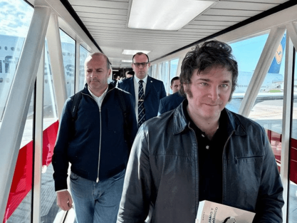 Milei llegó a Chile para participar de la asunción presidencial de&nbsp;Kast