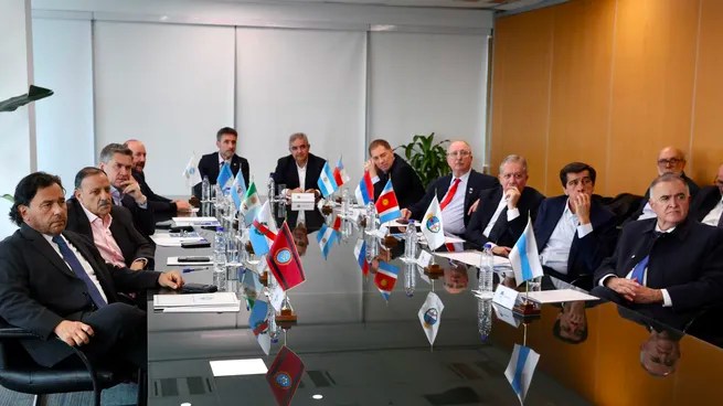 Gobernadores del Norte Grande se reúnen con Santilli para apurar la “Zona Cálida” y aplicar tarifas eléctricas subsidiadas en verano