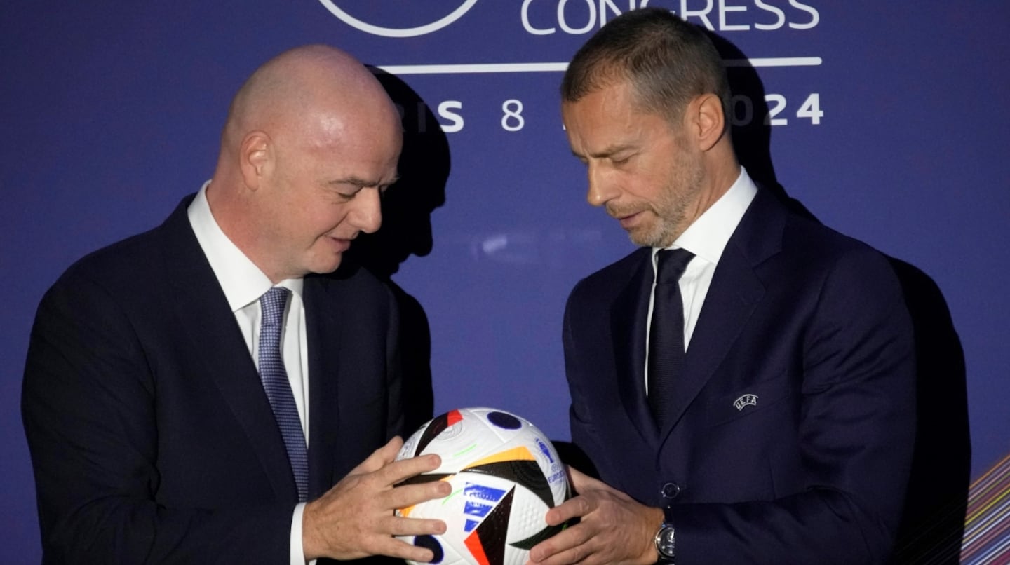 UEFA amenaza con llevar a la FIFA al TAS tras el naufragio del plan de Infantino para ceder a privados los derechos comerciales de futuros Mundiales por US$25.000 millones