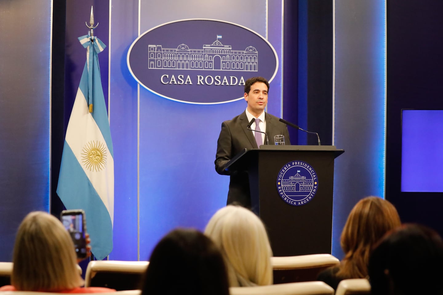 El Gobierno nacional agradeció a Messi en su adiós a la Selección y lo proclamó “el más grande de todos los tiempos”