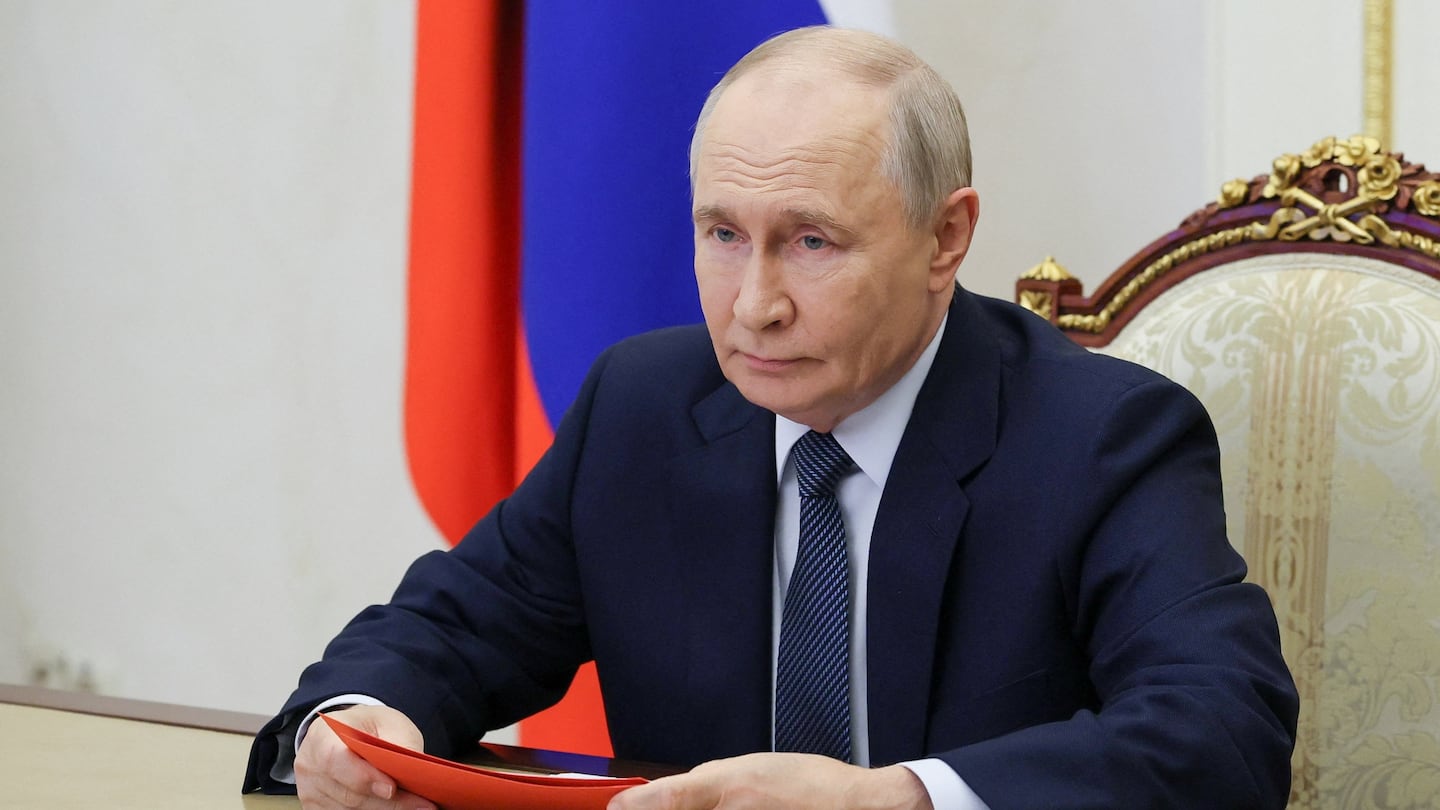 Putin pausa ataques a Kiev por 72 horas durante visita de enviados de Trump